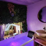Daire Romance&tentation-balneo 2 Places