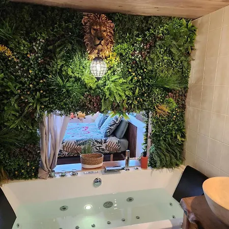 Loveroom African Vibe Apartment