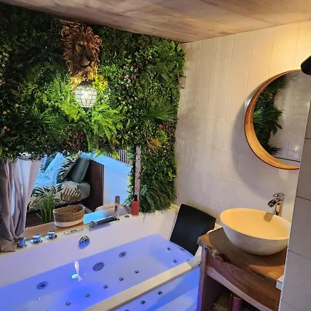Apartment Loveroom African Vibe *