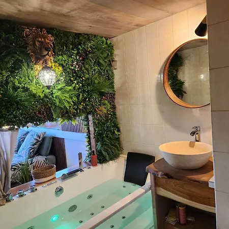 Apartment Loveroom African Vibe *